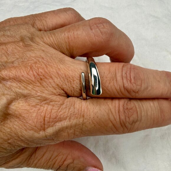 Silpada Sterling Silver Textured Wrapped Horn Wraparound Ring R3472 Size 8 - Picture 1 of 3